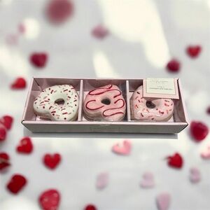Cupcakes and cashmere heart shaped donuts valentine decor